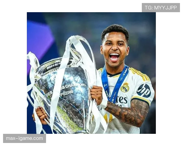 足球巨星转会引发多队激烈争夺，新赛季格局或将重塑