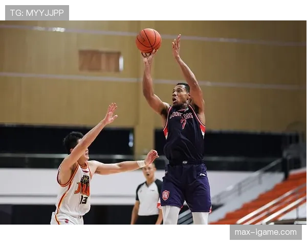 都灵比赛关键时刻回顾：精彩进球与决胜时刻闪耀全场